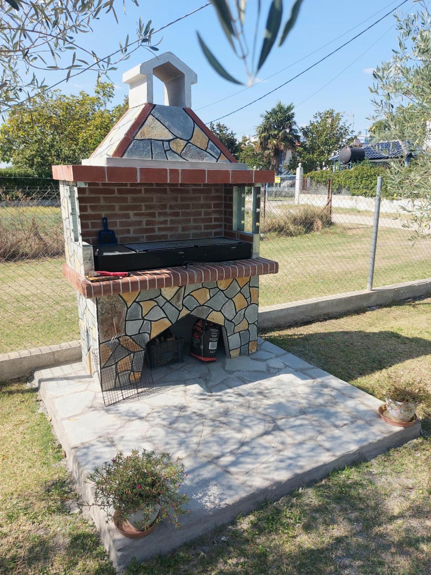 Mom'S Seaside Home Kariani Exterior photo